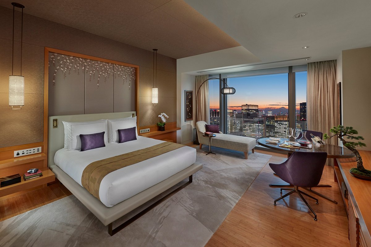 Royal Crown Executive Suite